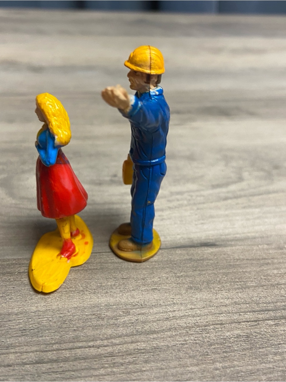 Vintage Plastic Construction Worker & Blue-Red Girl Toy Figures - Kids Toys‎ - Picture 6 of 9